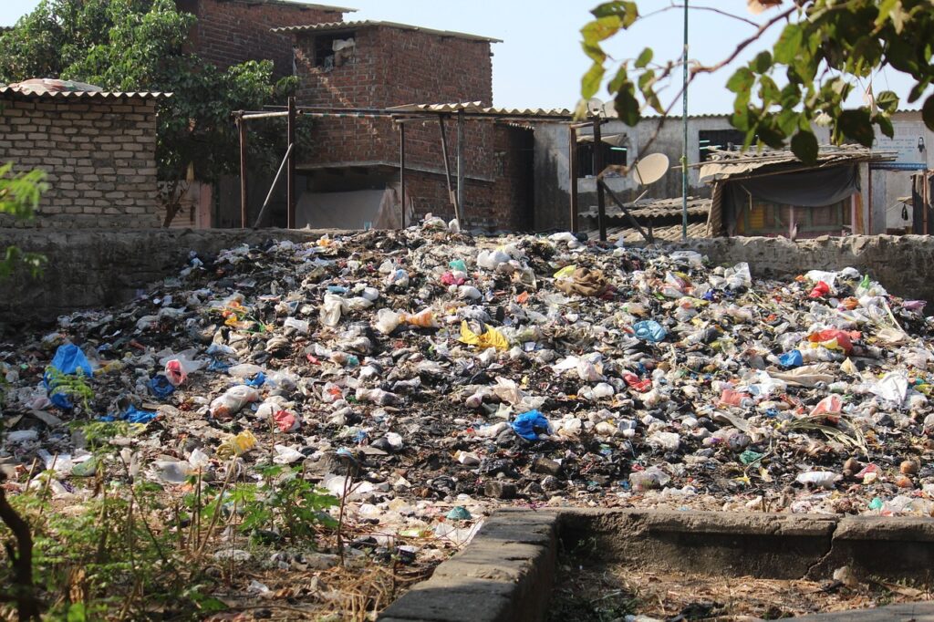 Orang Indonesia Masih Suka Membuang Sampah Sembarangan, Akui Saja!